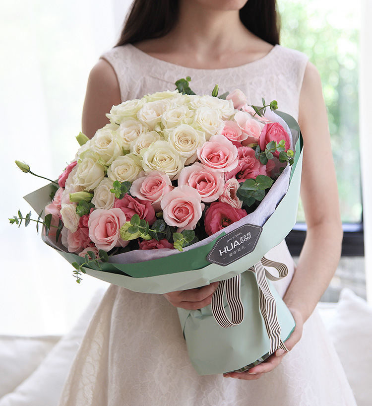 东营给女朋友过生日，可以准备什么礼物？
